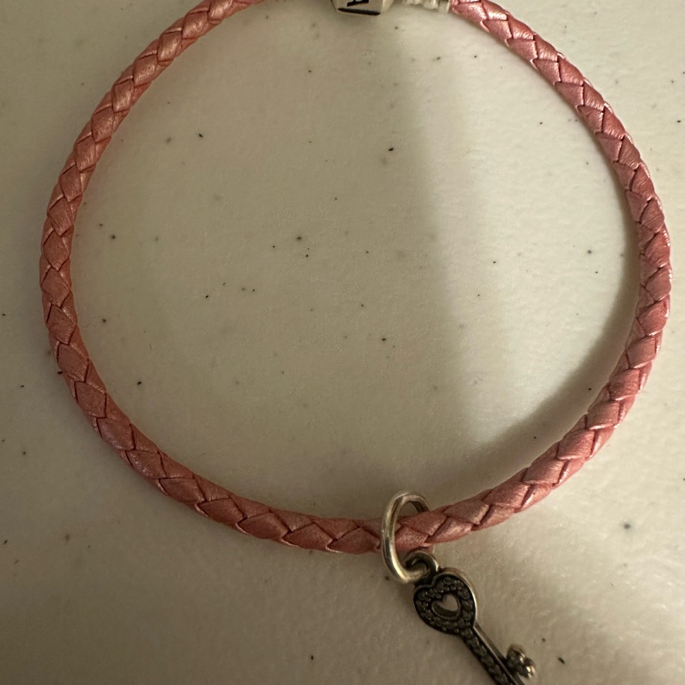 Pandora Leather Pink Bracelet with Key Charm - Picture 11 of 11